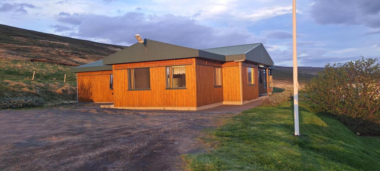 Guesthouse Klambrasel Skogar  Bagian luar foto